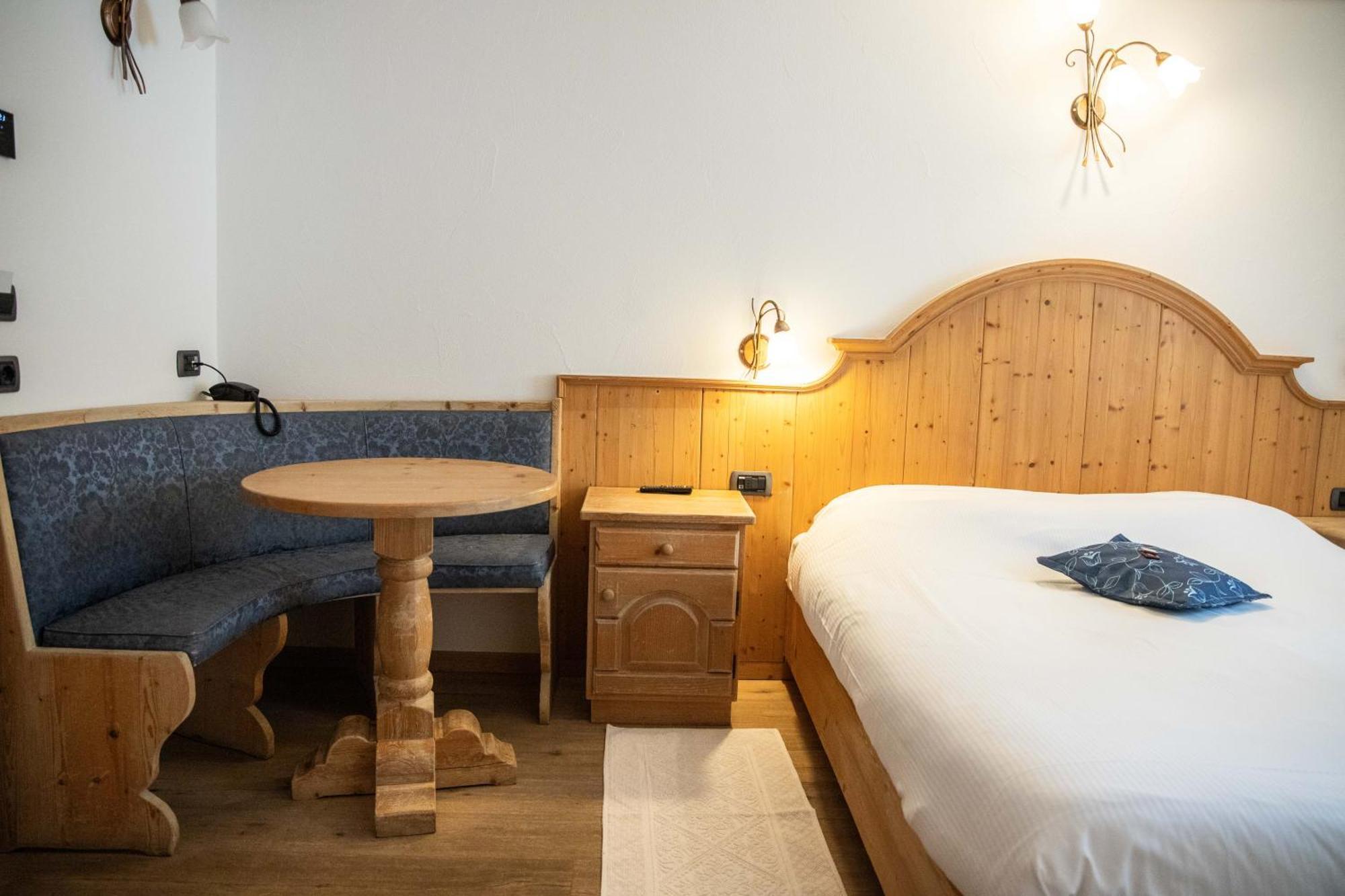 Hotel La Montanina Livigno Exteriör bild