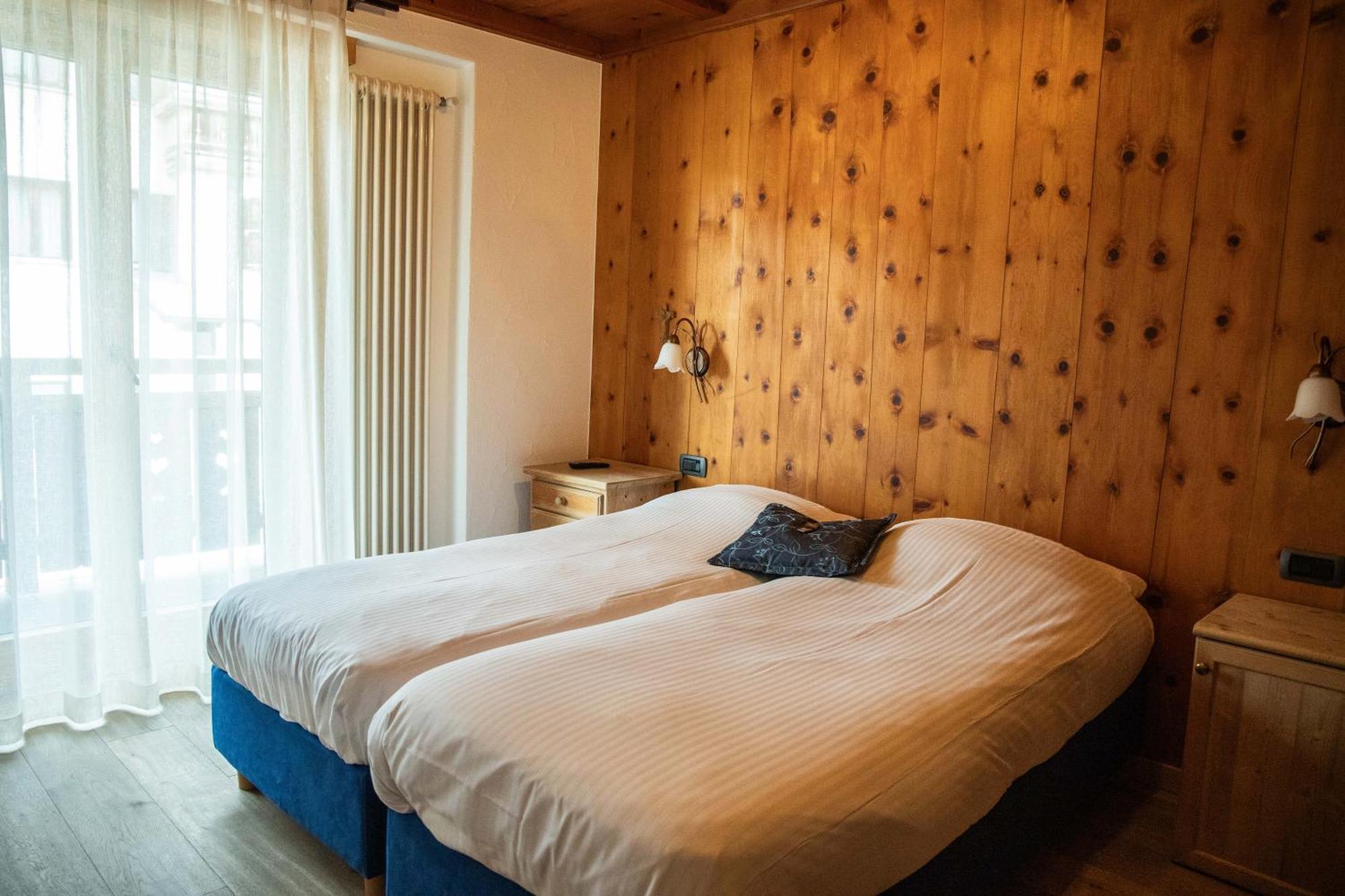 Hotel La Montanina Livigno Exteriör bild