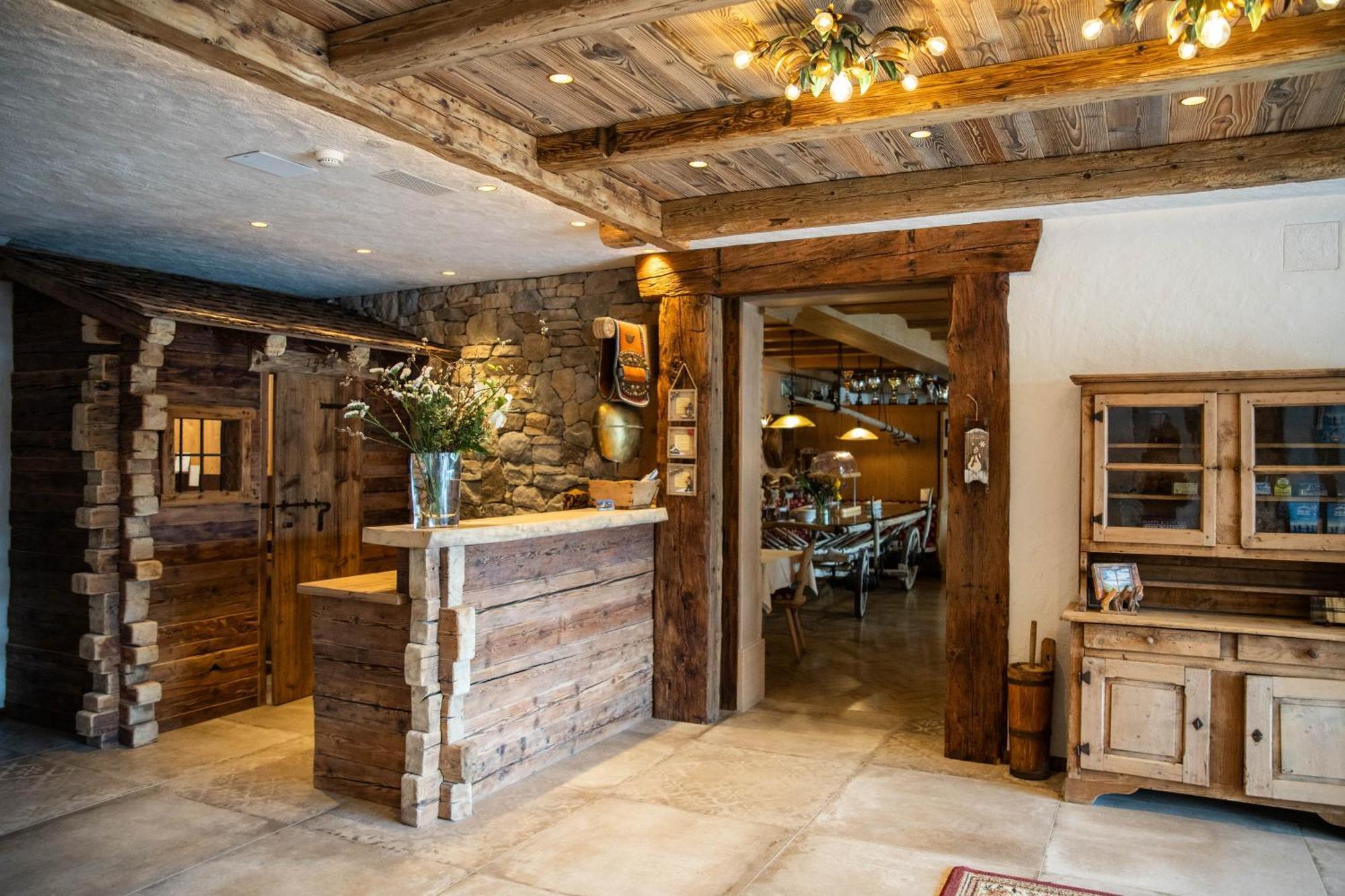 Hotel La Montanina Livigno Exteriör bild