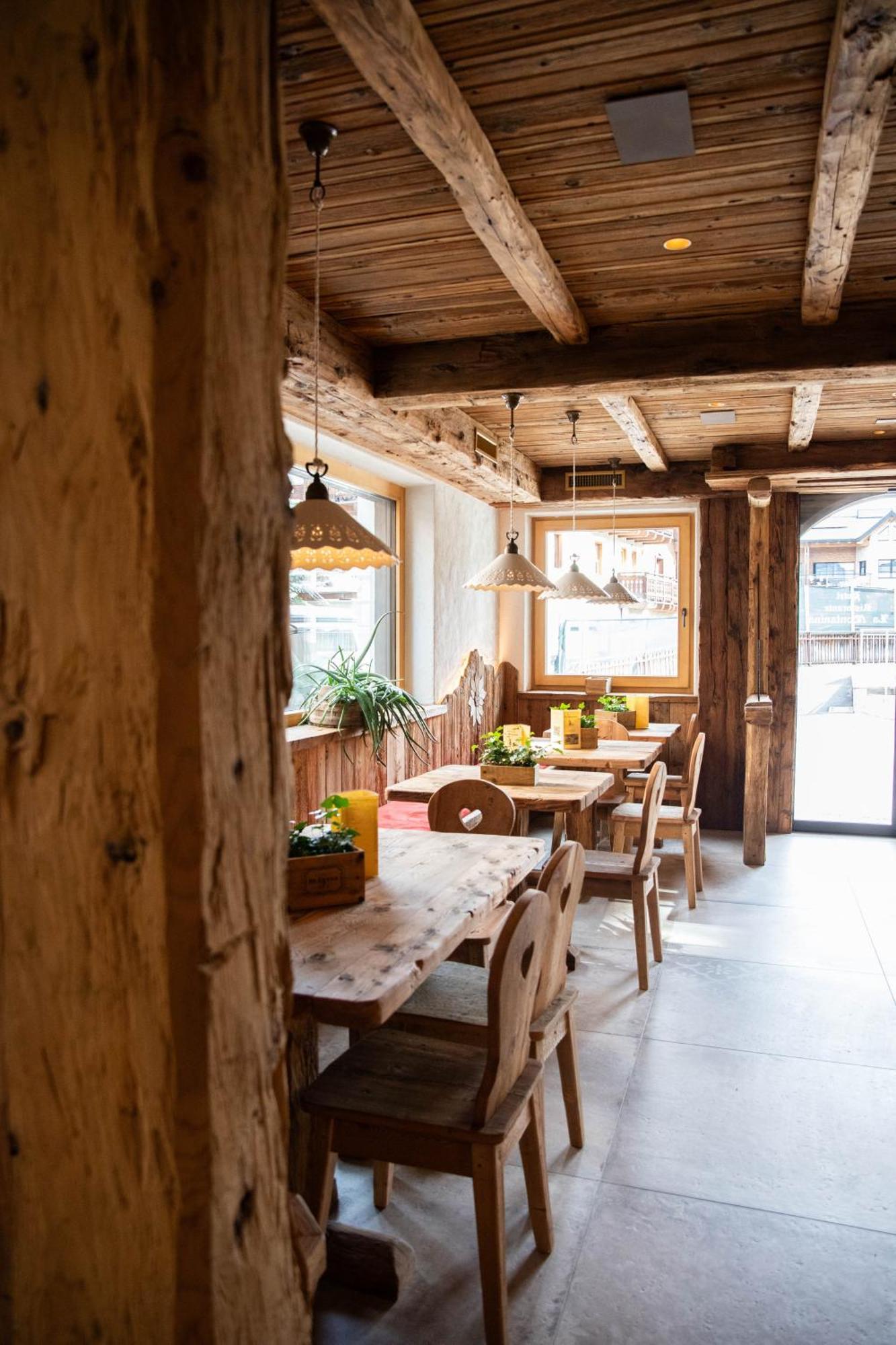 Hotel La Montanina Livigno Exteriör bild