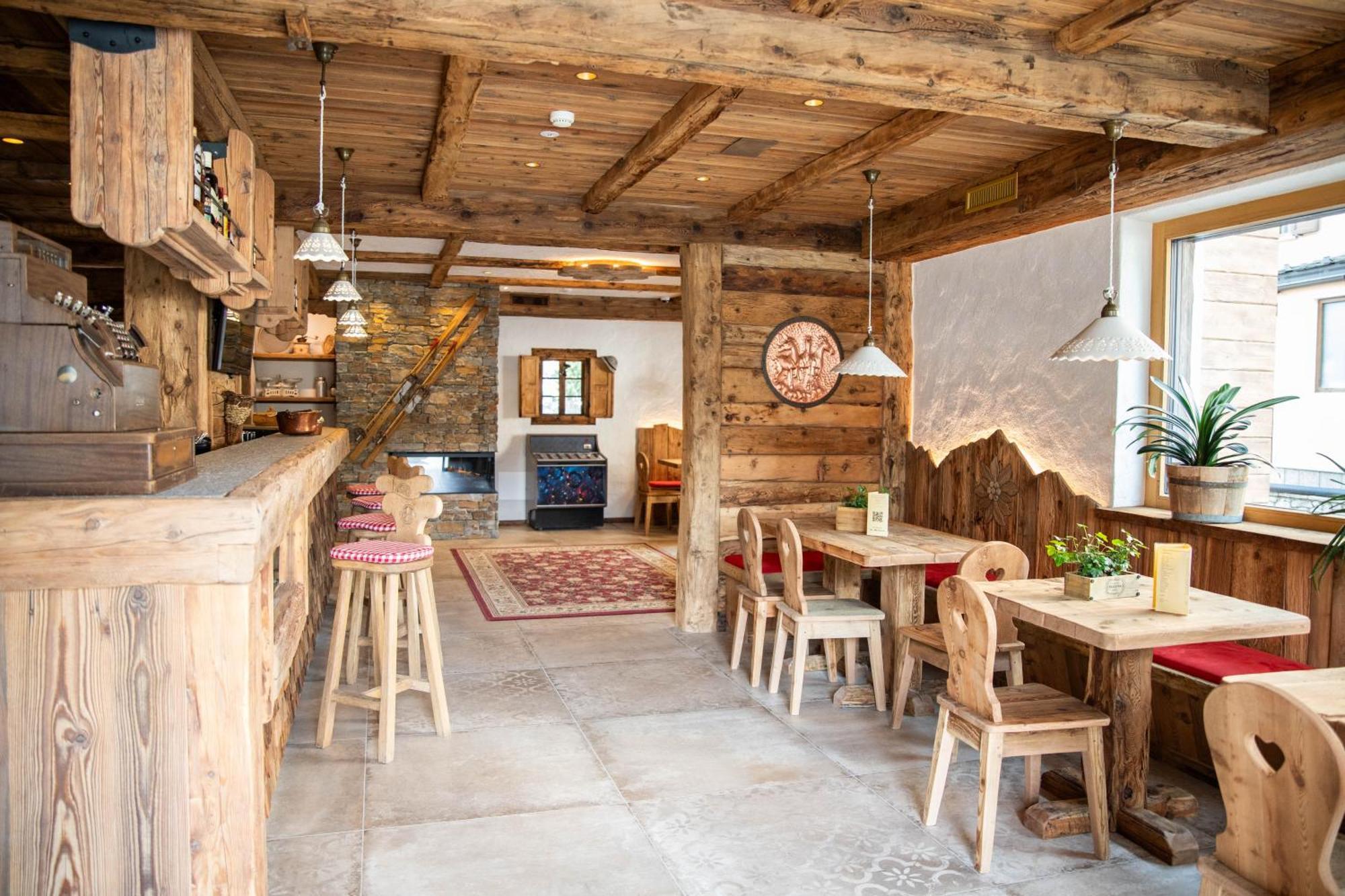 Hotel La Montanina Livigno Exteriör bild