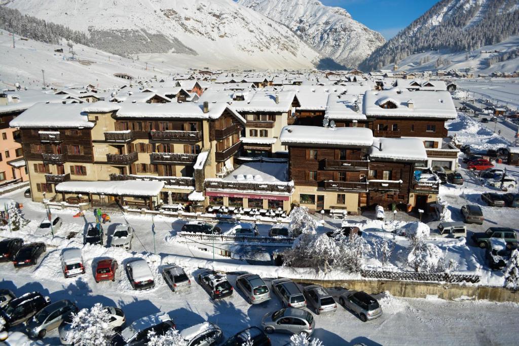 Hotel La Montanina Livigno Exteriör bild