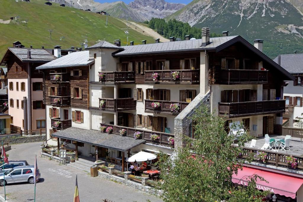 Hotel La Montanina Livigno Exteriör bild